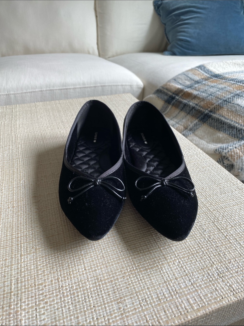 Birdies The Goldfinch Caviar Black Velvet Pointed-Toe Ballet Flats with Bow Trim